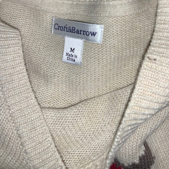 Women’s Croft & Barrow Cardinal Sweater Preowned Size MEDIUM - Picture 3 of 3